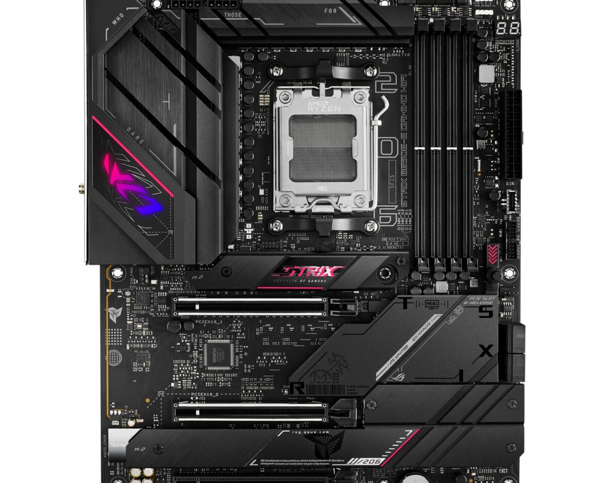 Alternative view of ASUS ROG STRIX B650E-E GAMING WIFI:(AM5) 4DDR5 ATX WiFi