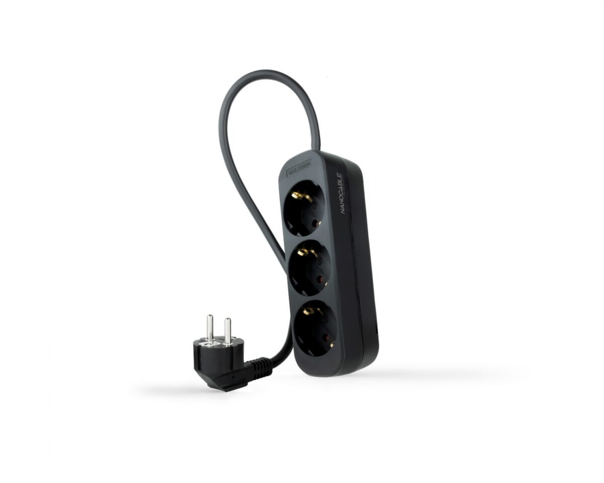 Alternative view of Regleta Nanocable 3xSchuko 1.4m Negra(10.38.0003-NS-BK)