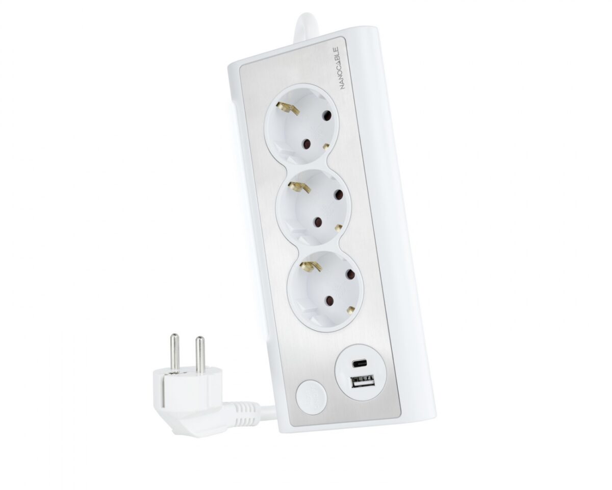 Alternative view of Regleta Nanocable 3xSchuko 2xUSB Blanca (10.37.0013-W)
